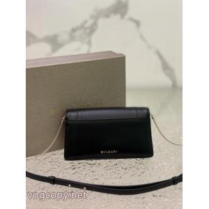 目玉商品  立ち上げより入荷! 一気に明るい春夏のスタイルブルガリバッグコピー 品 販売..