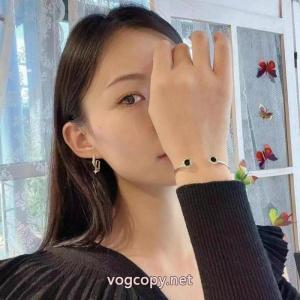 偽物 ブランドBVLGARIアクセサリー格上げ！ 一生モノ 若々しい..