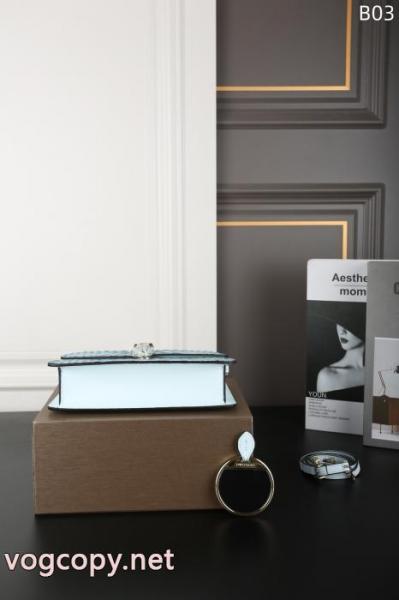BVLGARI バッグブランド コピー バック人気モデル セレブ風 大人キレイめ. 4